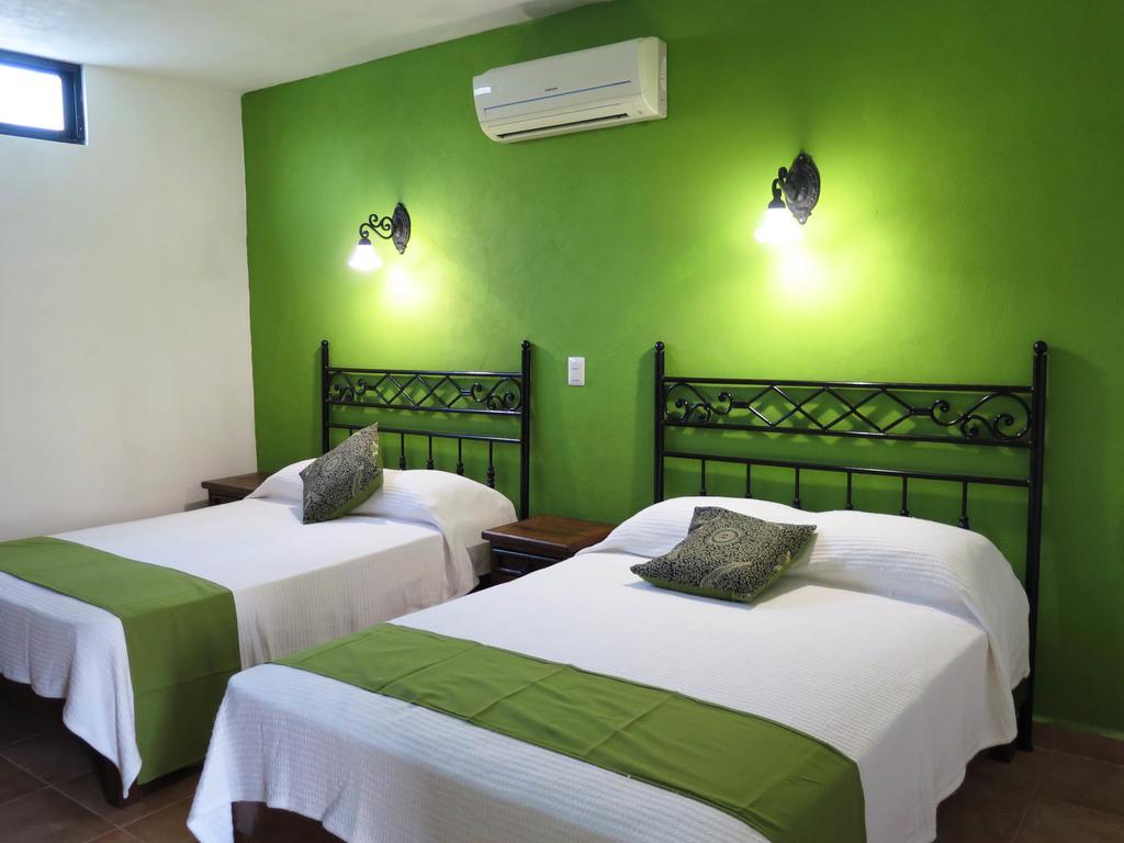 Hotel Aries Y Libra Mérida Exterior photo