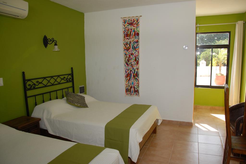 Hotel Aries Y Libra Mérida Room photo