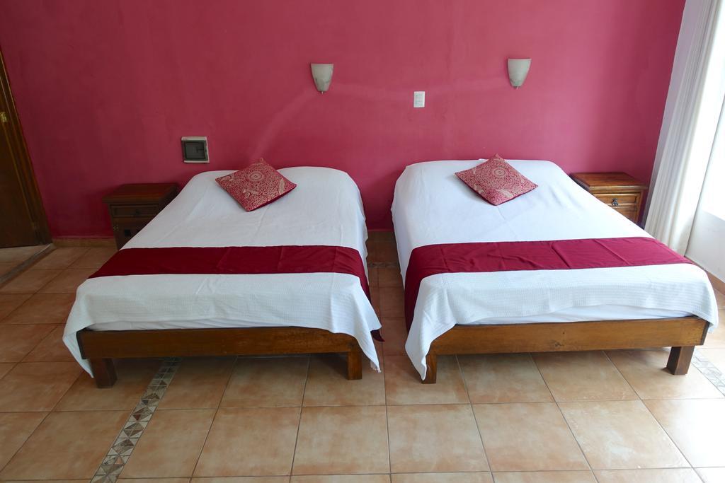 Hotel Aries Y Libra Mérida Exterior photo
